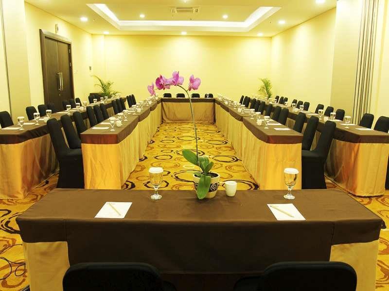 Merapi Merbabu Hotels Bekasi Kültér fotó